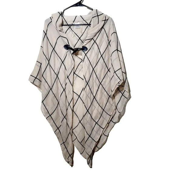 Boutique Shawl OS Plaid Knit Toggle Button Thin Classic Old Money Capsule Tan - Picture 1 of 8